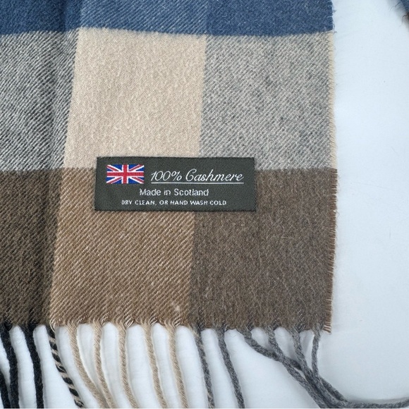 Men's 100% Cashmere Plaid Scarf in Blue and Brown- Scotland - Picture 6 of 8